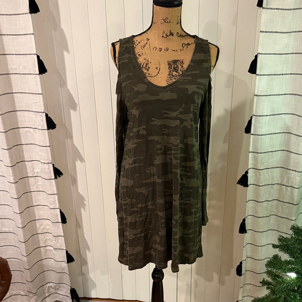 Sanctuary Olive and Black camouflage long sleeve cold shoulder Dress